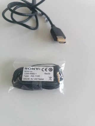 Auriculares Sony MH410c + Cable HDMI