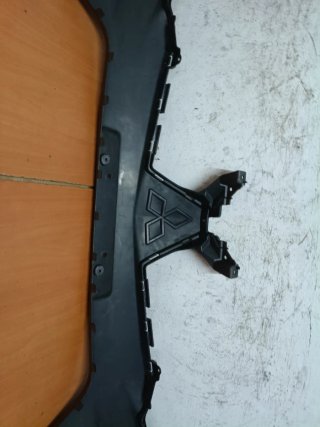 Paragolpes Mitsubishi Pajero