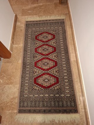 Alfombra de pasillo tejida