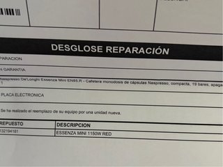 CafeteraNespressoDeLonghi Essenza Minirojaestrenar