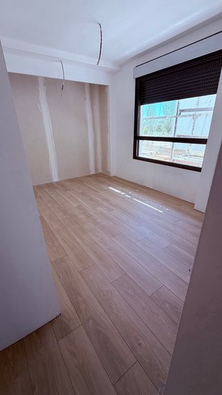 Instalación suelo y puertas