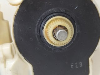 MOTOR ELEVALUNAS DELANTERO IZQUIERDO 997749