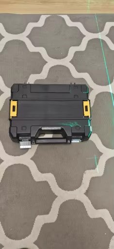 Nivel laser verde 16 lineas con tripode