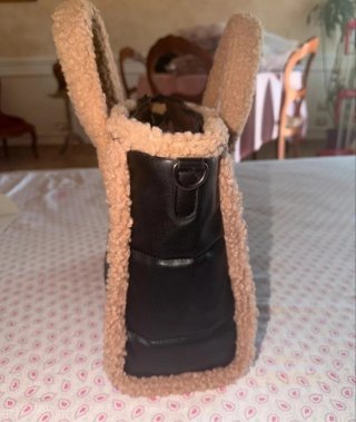 Borsa in peluche beige e marrone