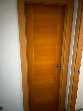 6 Puertas de madera interior