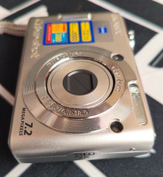 Cámara Digital Compacta Vintage Sony