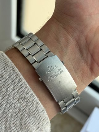 Omega Speedmaster Professional Moonwatch 42mm
