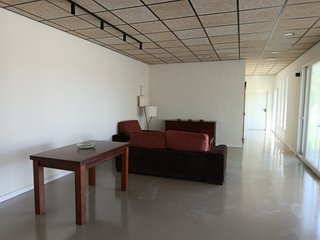 Sofá 3 plazas y mesa comedor
