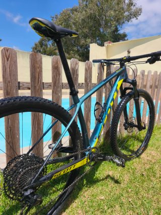 Bicicleta Scott Scale 940 2020