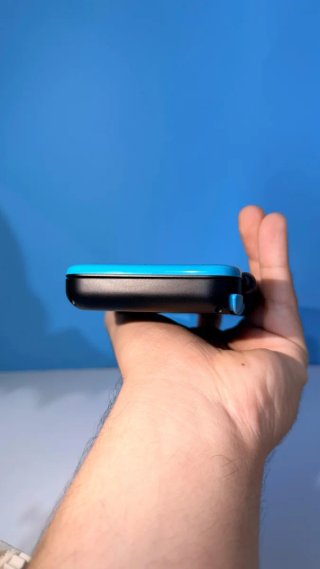 Nuovo Nintendo 2DS XL blu e nero