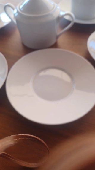 Juego de café y azucarero de porcelana