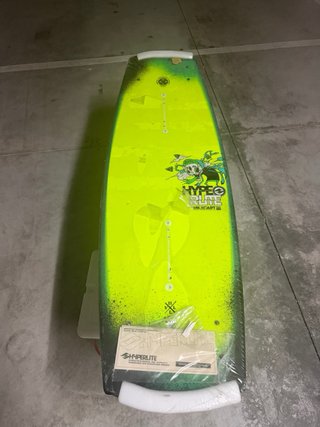 Wakeboard, botas y fijaciones para wakepark