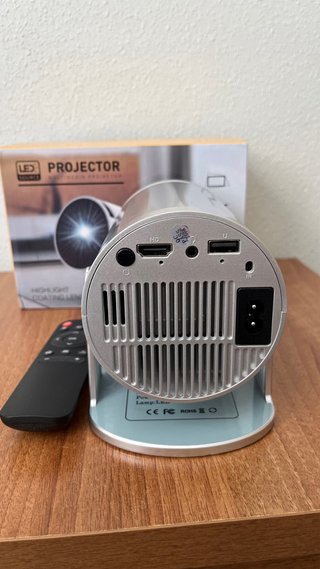 Proyector Portátil XBJ HD Netflix Youtube Fútbol