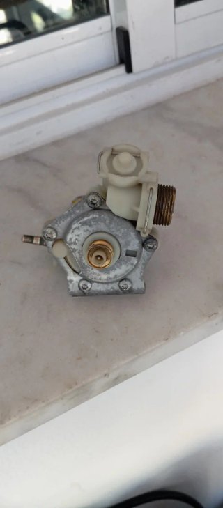 Cuerpo de agua Junkers WR11-2 B31 S2805