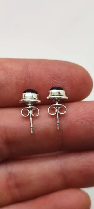 Pendientes de plata y ónix.