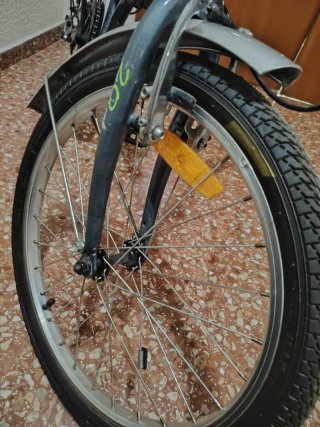 Bicicleta plegable y  para niño. 2 x 1