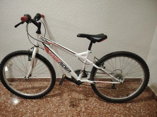 Bicicleta plegable y  para niño. 2 x 1