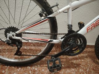 Bicicleta plegable y  para niño. 2 x 1
