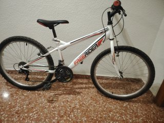 Bicicleta plegable y  para niño. 2 x 1