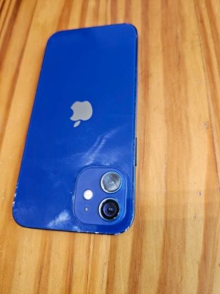 iPhone 12 Azul - 81% Batería