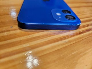iPhone 12 Azul - 81% Batería
