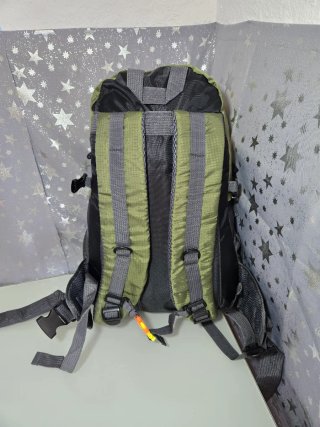 Mochila senderismo Aishantang verde y amarilla