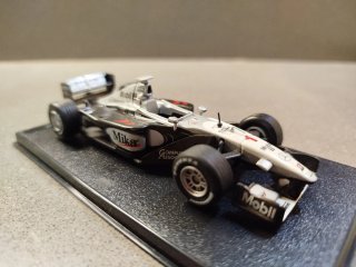 McLaren Mercedes MP4-14 (1999) a escala 1:43