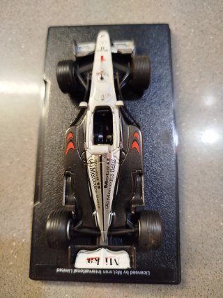 McLaren Mercedes MP4-14 (1999) a escala 1:43