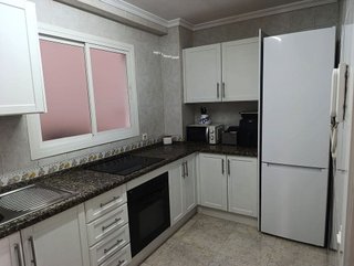 Piso en venta en Playa de la Fontanilla en Marbella