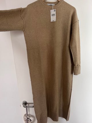 Vestido de punto largo beige
