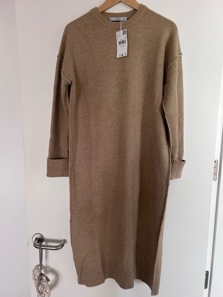 Vestido de punto largo beige