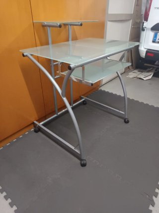 MESA Escritorio  Cristal y Metal