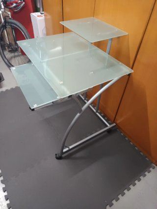 MESA Escritorio  Cristal y Metal