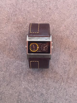 Reloj Vintage Nike Doble Esfera Marrón