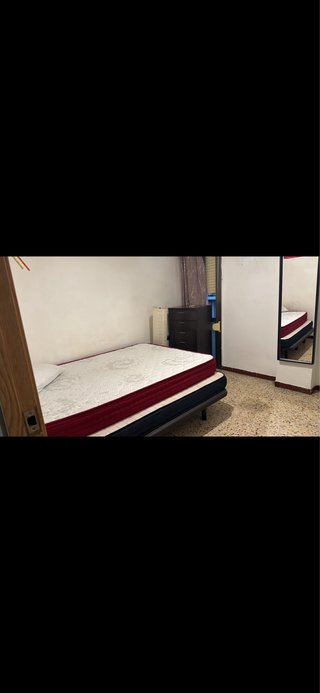 Se alquila habitación