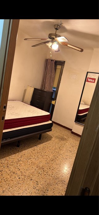 Se alquila habitación