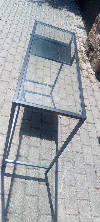 Escritorio IKEA VITTSJÖ Negro y Vidrio