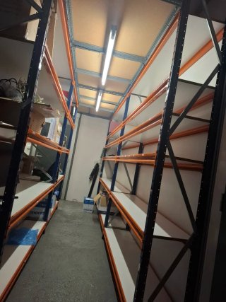 Estanterías de Almacén Metálicas Naranja y Azul