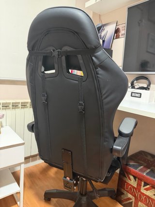 Silla gaming ergonómica con cojines