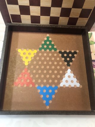 Mueble Cajetín con 6 Juegos de Mesa tableros