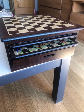 Mueble Cajetín con 6 Juegos de Mesa tableros