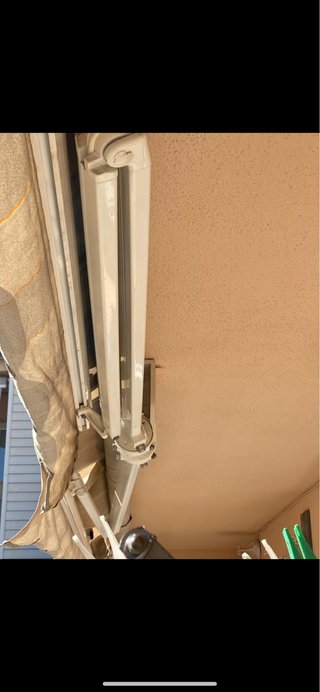 Estructuras de toldo de tela y metal