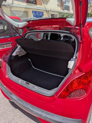 Peugeot 207 1.4i Urban - Gasolina - 5 Puertas