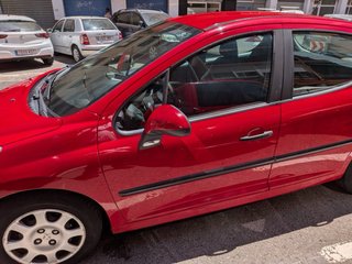 Peugeot 207 1.4i Urban - Gasolina - 5 Puertas