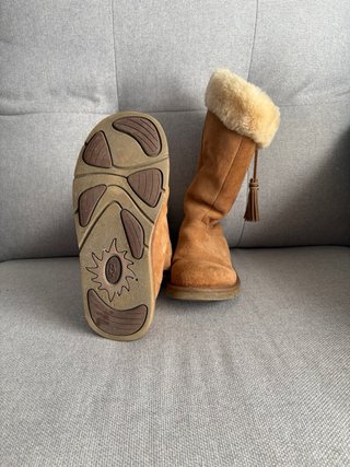 Botas UGG Camel Talla 40