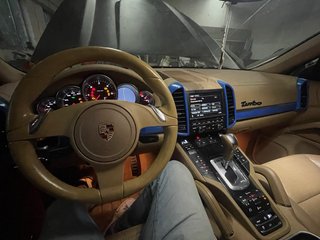Porsche Cayenne 2011