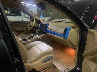 Porsche Cayenne 2011