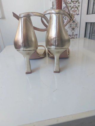 Sandalias LATOUCHE doradas mujer
