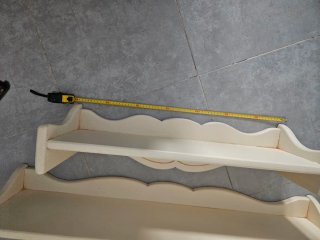 Scaffali in legno massello bianco rotto