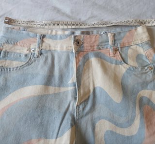 Pantalón corto Bershka estampado